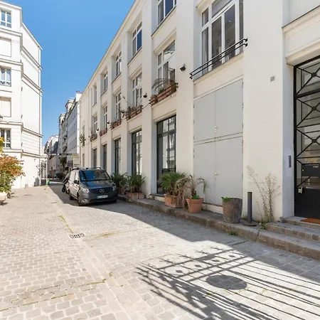 Chic Duplex For 4 In Vibrant Bastille Апартаменты Париж